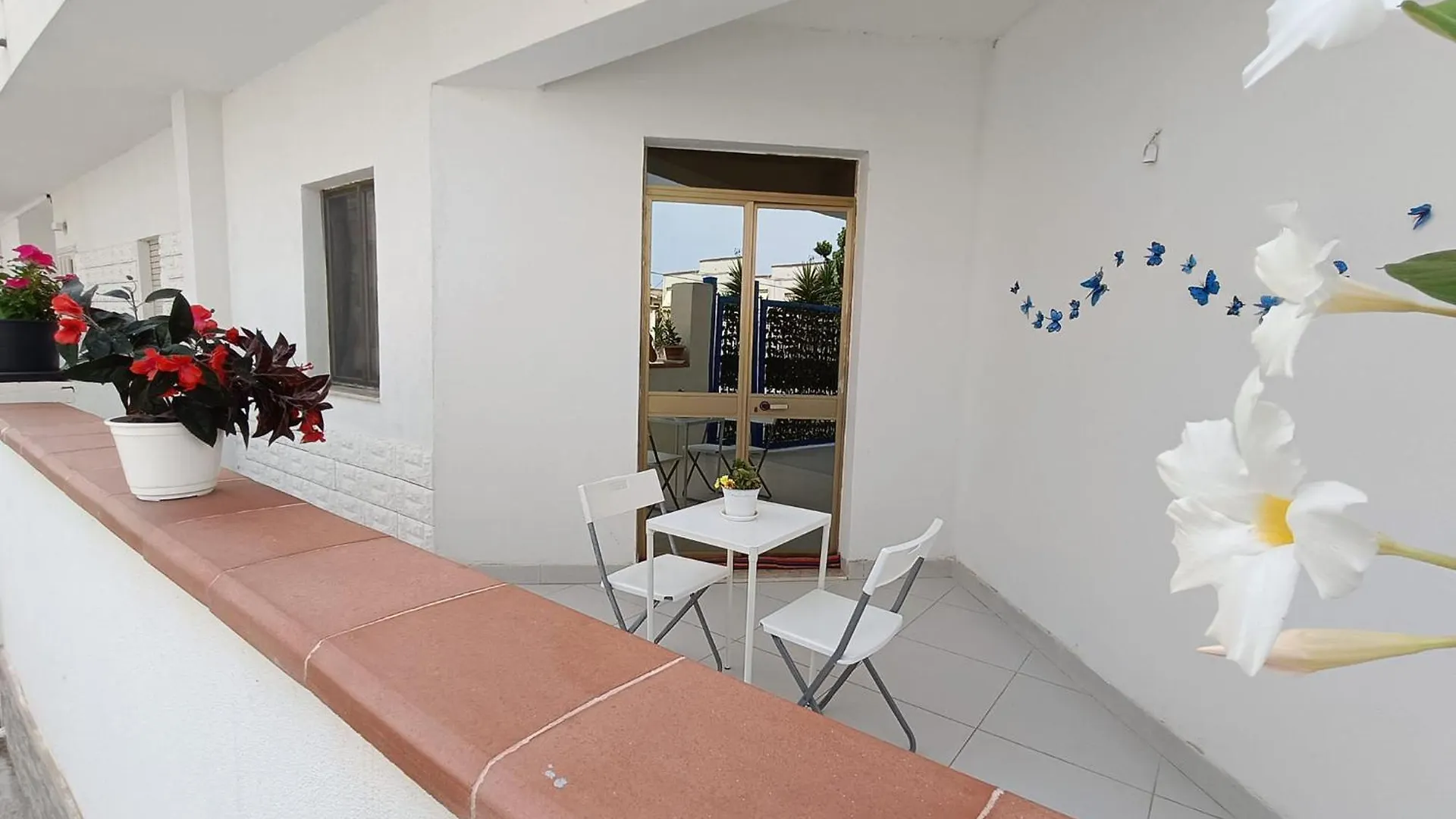 Rosso Corallo Home A Soli Tre Minuti Dal Mare Disponibile Piano Terra Indipendente Sul Golfo Di Castellammare Alcamo Marina 0*,